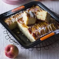 Le Creuset 23cm Square Cake Tin -Le Creuset Store 28813 18486