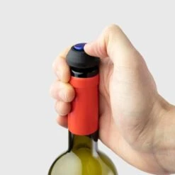 Taylors Eye Witness Vacuum Wine Saver -Le Creuset Store 45515 4327