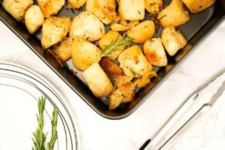 Luxe 34cm Roaster 8 Luxe 34cm Roaster -Le Creuset Store 46516 2971