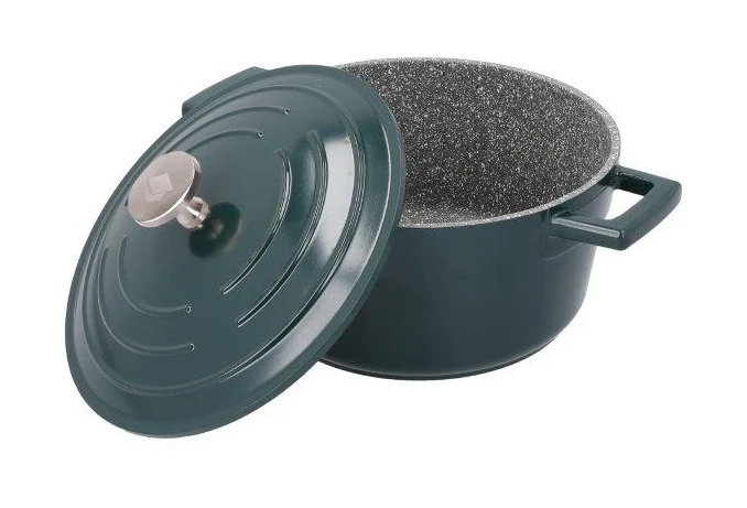 Masterclass Cast Aluminium Casserole Dish 20cm Green 5 Masterclass Cast Aluminium Casserole Dish 20cm Green - Image 3